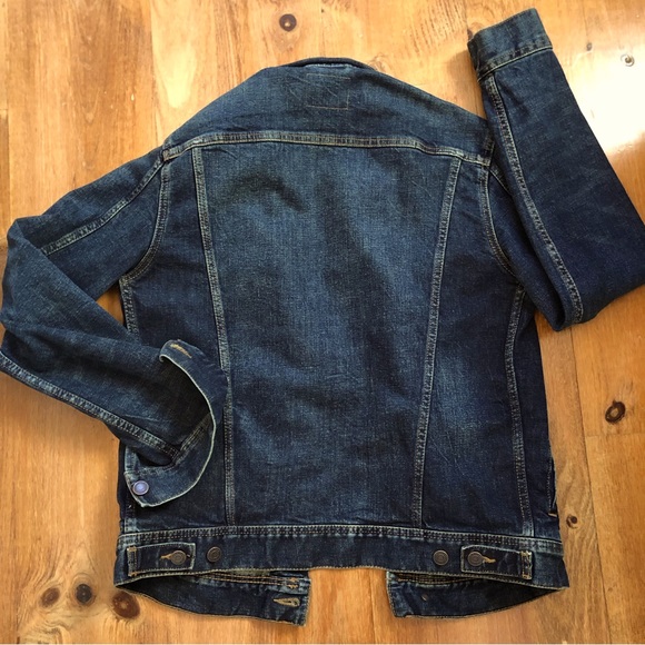 Oversized/women’s Old Navy denim jacket - Picture 4 of 4